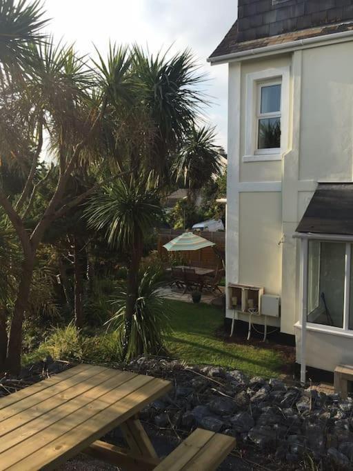 Holiday home Strawberry Fields - *